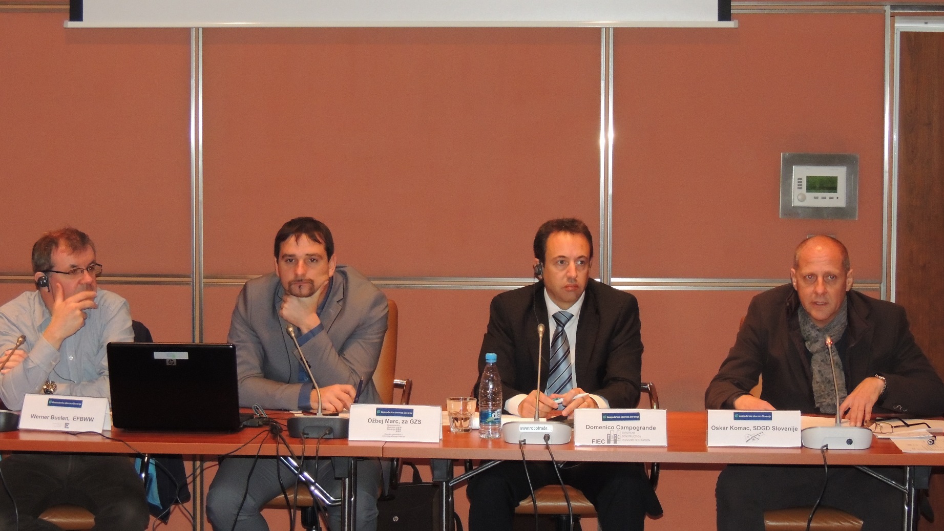 Z dogodka Napotitev gradbenih delavcev na delo v tujino in socialni panožni dialog v EU in Sloveniji