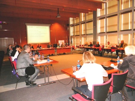 Fotogalerija okrogle mize Javno naročanje naj postane dejavnik promocije stroke, kakovosti in učinkovitosti